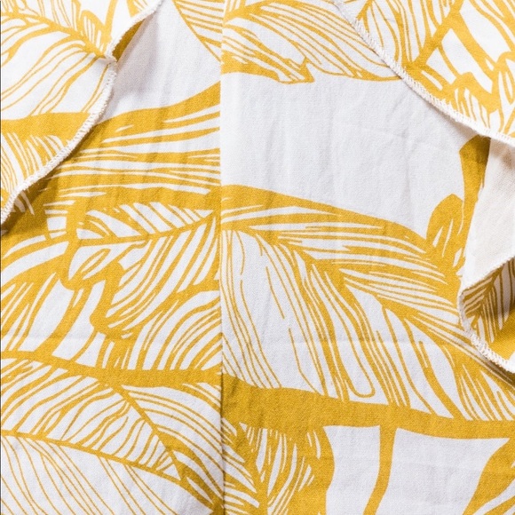 Leaf Print Frill Detail Playsuit - Picture 7 of 8